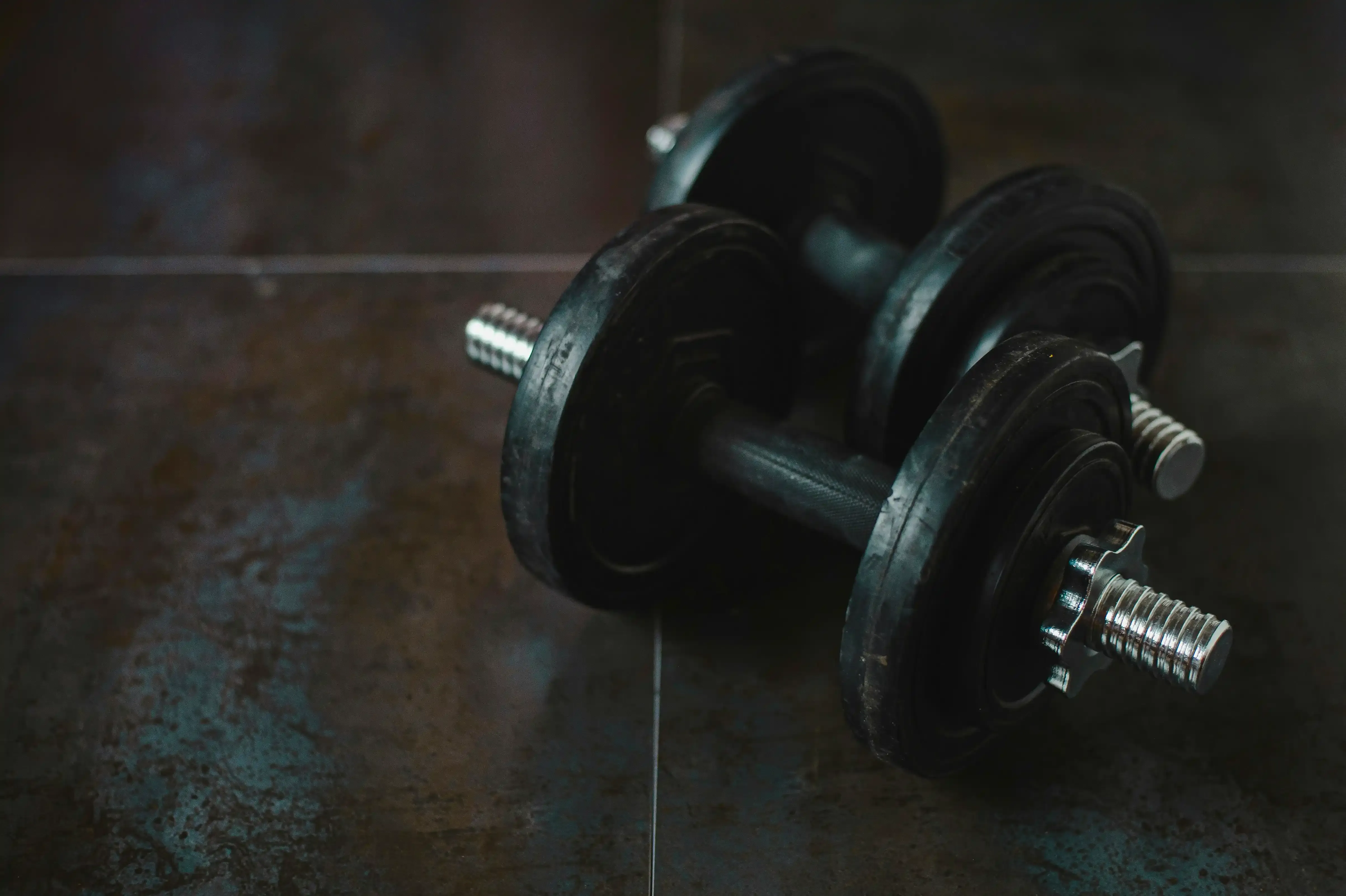 Putting it Together: Your Weekly Plan for the Best Workout at Home for Chest